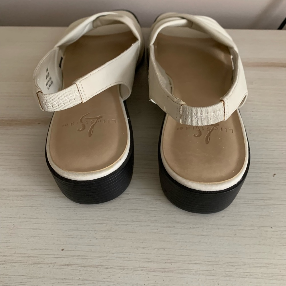 Shoes - Picture 5 of 6